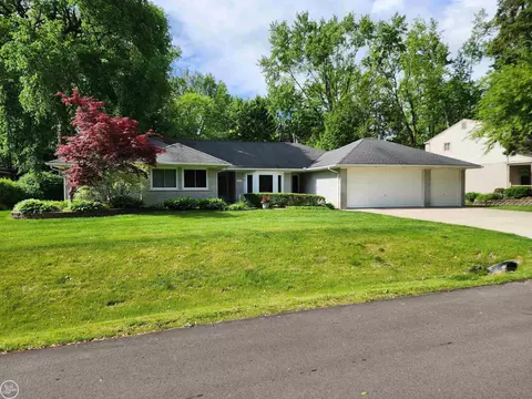 6038 Candler, Shelby Township, MI 48316