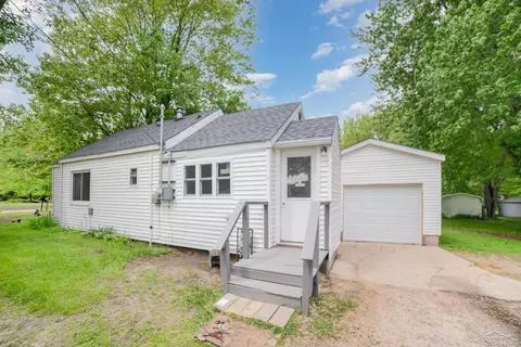 400 Mill, Coleman, MI 48618