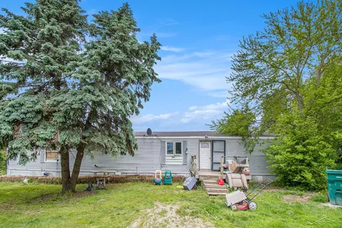 8305 Goodwin, Lyons, MI 48851