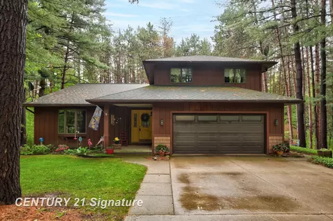 3766 S Kirk, Vassar, MI 48768