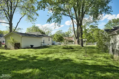 622 Kendon, Lansing, MI 48910 photo 21