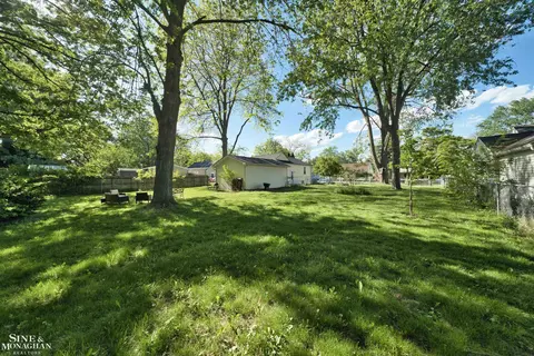 622 Kendon, Lansing, MI 48910 photo 20