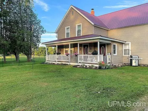 15600 Bellaire, Baraga, MI 49908