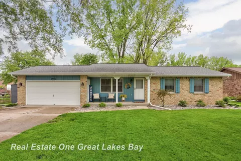 4936 Frontier, Saginaw, MI 48603