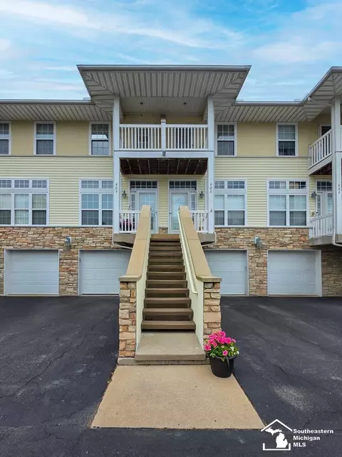 808 Catalina, Luna Pier, MI 48157