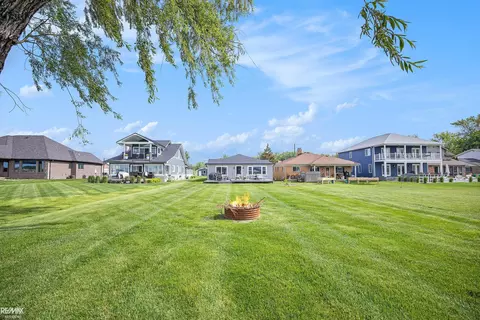 5227 Pointe Tremble, Algonac, MI 48001 photo 39