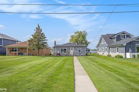 5227 Pointe Tremble, Algonac, MI 48001 photo 9