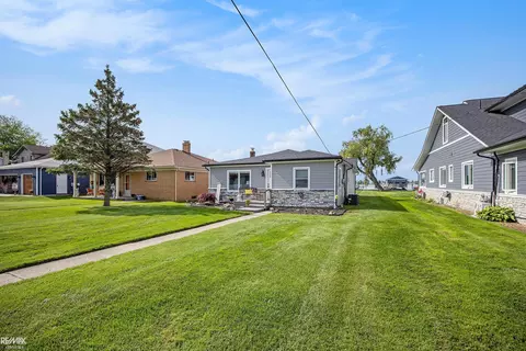 5227 Pointe Tremble, Algonac, MI 48001 photo 8