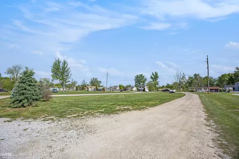 5227 Pointe Tremble, Algonac, MI 48001 photo 48