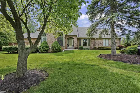 2164 Sandlewood, Shelby Township, MI 48316