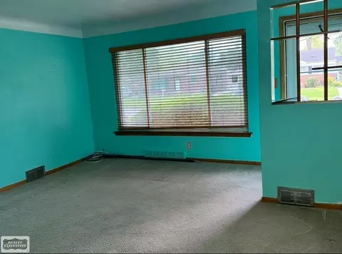 Living - 31638 Taft, Wayne, MI 48184 photo 1 of 2