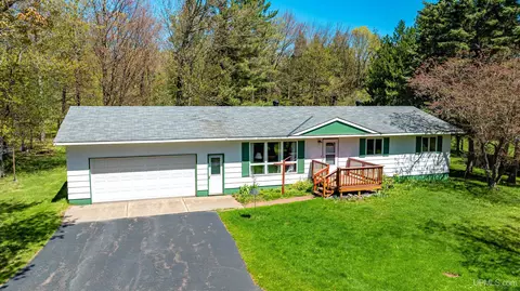 26514 Hendrickson, Calumet, MI 49913