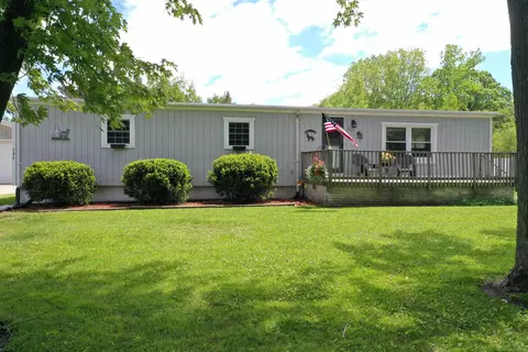 237 S Allen, Saint Clair, MI 48079