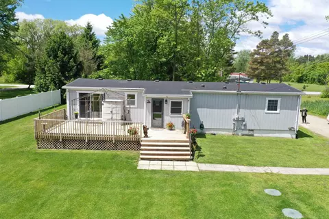 237 S Allen, Saint Clair, MI 48079 photo 22