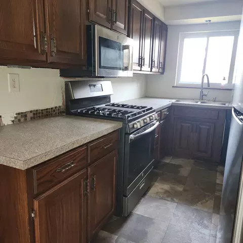 Kitchen - 628 Jane, Pinconning, MI 48650 photo 1 of 4