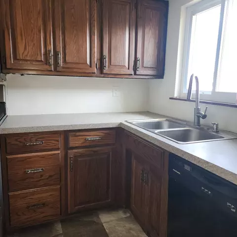Kitchen - 628 Jane, Pinconning, MI 48650 photo 2 of 4