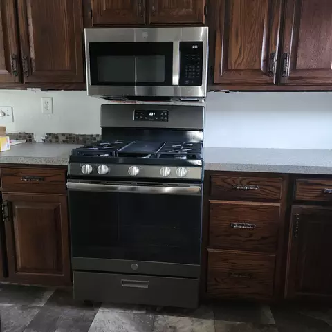 Kitchen - 628 Jane, Pinconning, MI 48650 photo 4 of 4