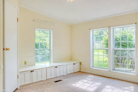 Bedroom - 3490 Luce, Flushing, MI 48433 photo 4 of 7