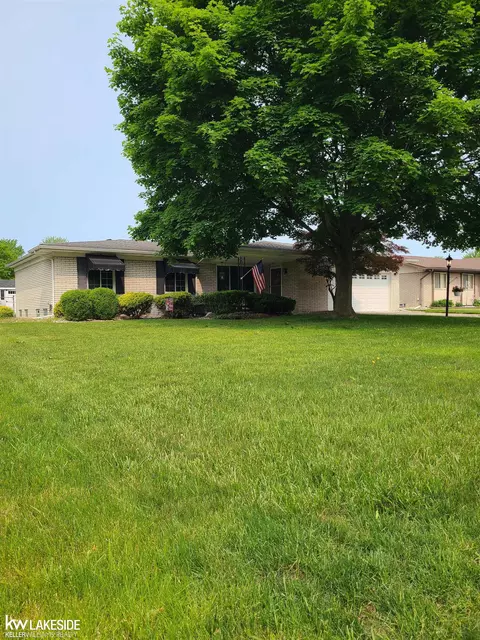 39375 Aynesley, Clinton Township, MI 48038