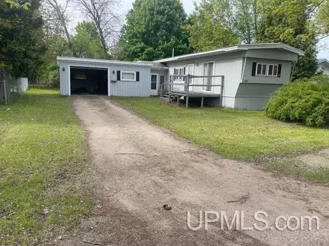 729 Breitung, Kingsford, MI 49802