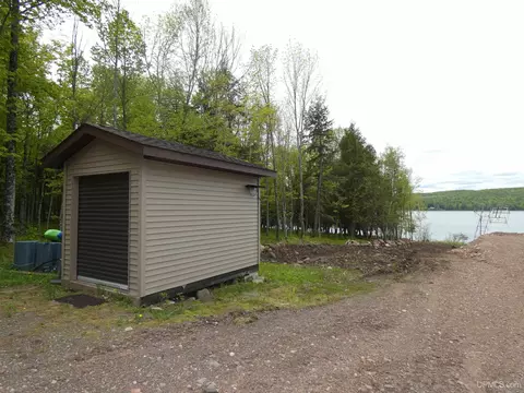 9099 East Shr, Marenisco, MI 49947