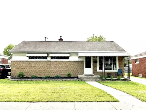 25584 Collingwood St, Roseville, MI 48066