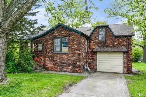 5650 Sylvia, Dearborn Heights, MI 48125