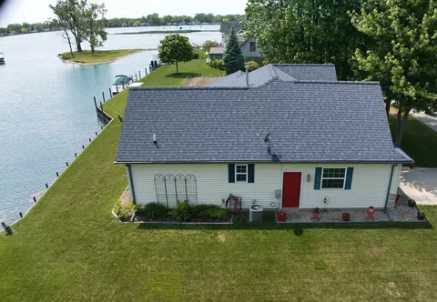 727 Townsend, Algonac, MI 48001 photo 10