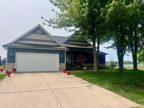 727 Townsend, Algonac, MI 48001 photo 4