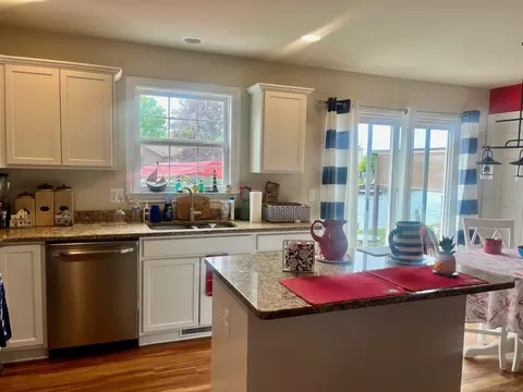 727 Townsend, Algonac, MI 48001 photo 16