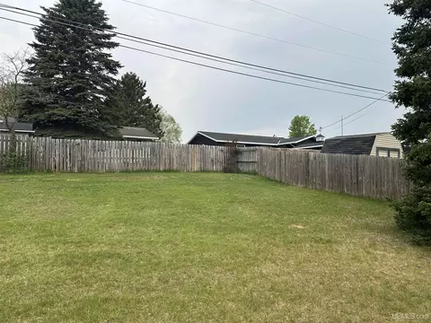 220 S Lilac, Ishpeming, MI 49849 photo 6