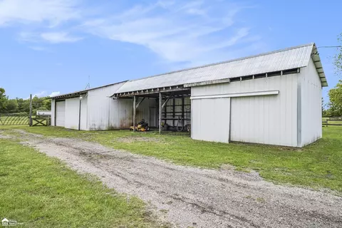 10207 Frances, Flushing, MI 48433 photo 6