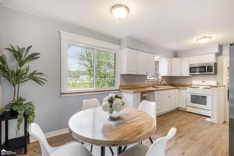 10207 Frances, Flushing, MI 48433 photo 11