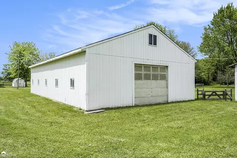10207 Frances, Flushing, MI 48433 photo 5