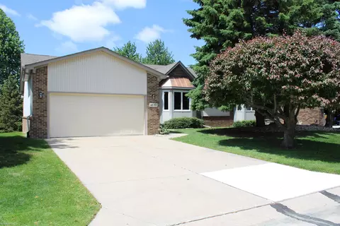 46777 Scotch Pne, Macomb, MI 48042