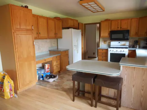 Kitchen - 2575 W Huron, Standish, MI 48658 photo 2 of 4