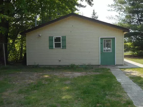 Exterior - 2575 W Huron, Standish, MI 48658 photo 6 of 12