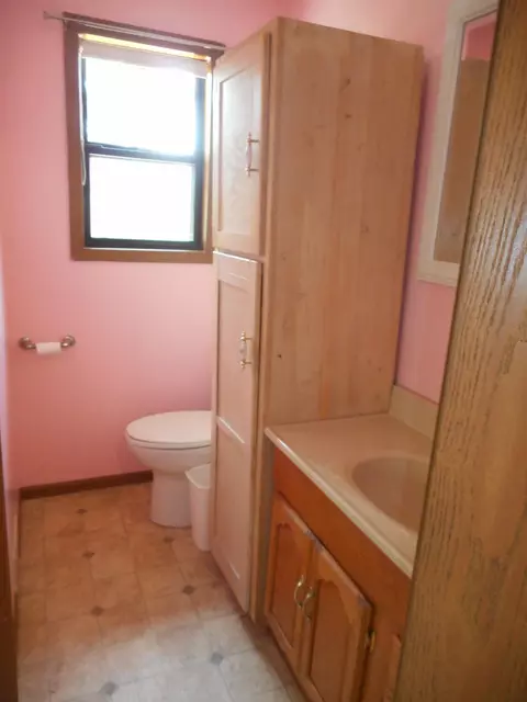 Bath - 2575 W Huron, Standish, MI 48658 photo 1 of 4