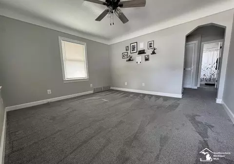 Entry Way - 17765 Ruth, Melvindale, MI 48122 photo 1 of 1