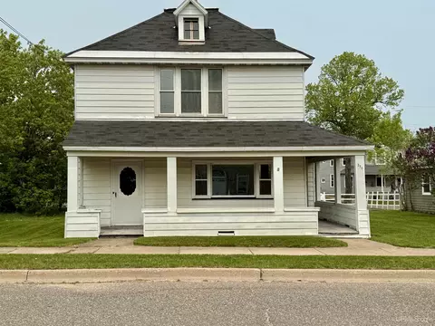 230 W W Rdg, Marquette, MI 49855