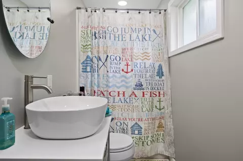 Bath - 3394 E Pinecrest, Gladwin, MI 48624 photo 6 of 6