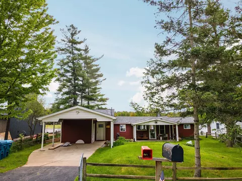 Exterior - 3394 E Pinecrest, Gladwin, MI 48624 photo 10 of 11