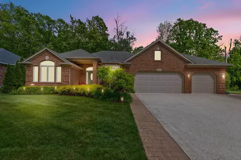 32818 Kathleen, Chesterfield, MI 48047