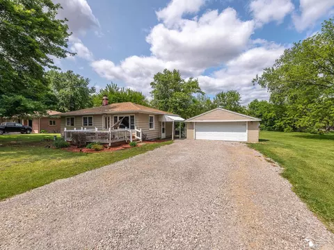 3200 S Custer, Monroe, MI 48161