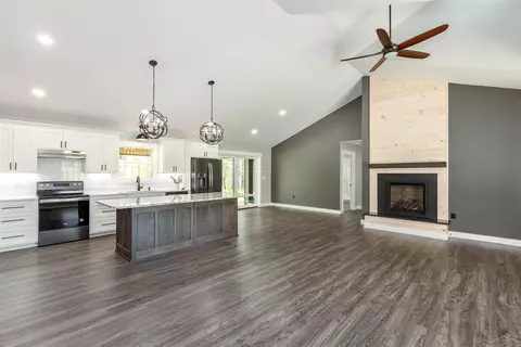 2291 E Maple, Clare, MI 48617 photo 12
