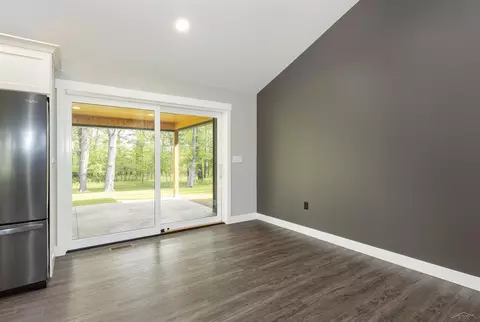 2291 E Maple, Clare, MI 48617 photo 7