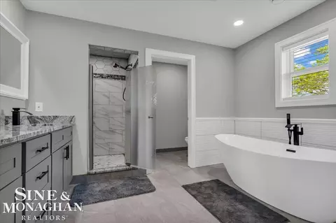 Bath - 7867 Stark, Clay, MI 48001 photo 2 of 5