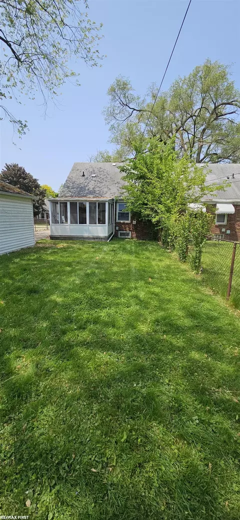 Exterior - 23784 Brittany, Eastpointe, MI 48021 photo 3 of 3