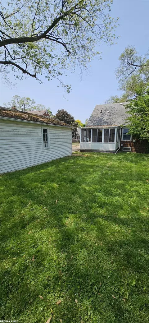 Exterior - 23784 Brittany, Eastpointe, MI 48021 photo 2 of 3