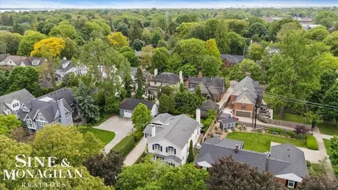 View/Area - 549 Rivard, Grosse Pointe, MI 48230 photo 3 of 5